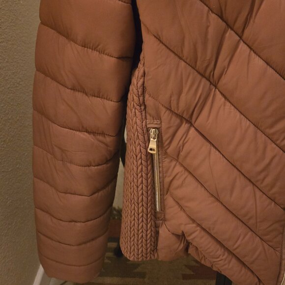 Women's puffer jacket - Picture 3 of 6